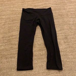 Black lulu lemon leggings